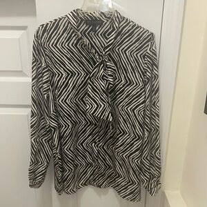 Eloquii Monochrome Zigzag Blouse